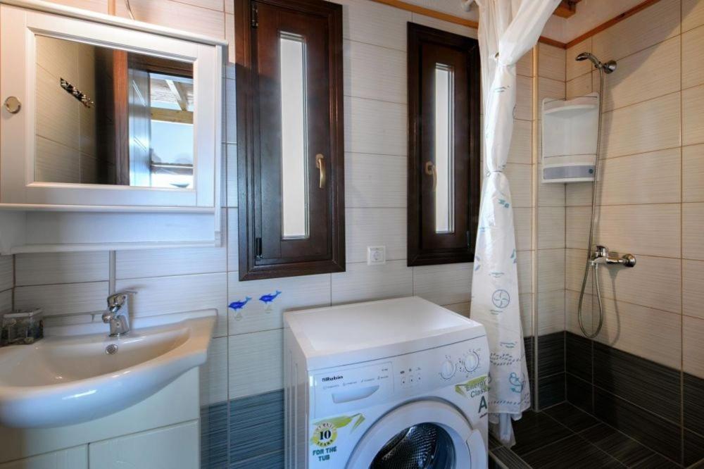 Katevi Luxury Seafront Villa Ierissos