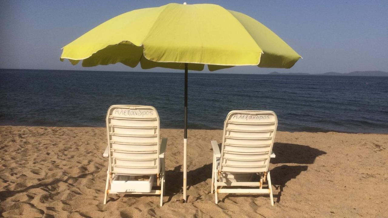 Katevi Luxury Seafront Willa Ierissós
